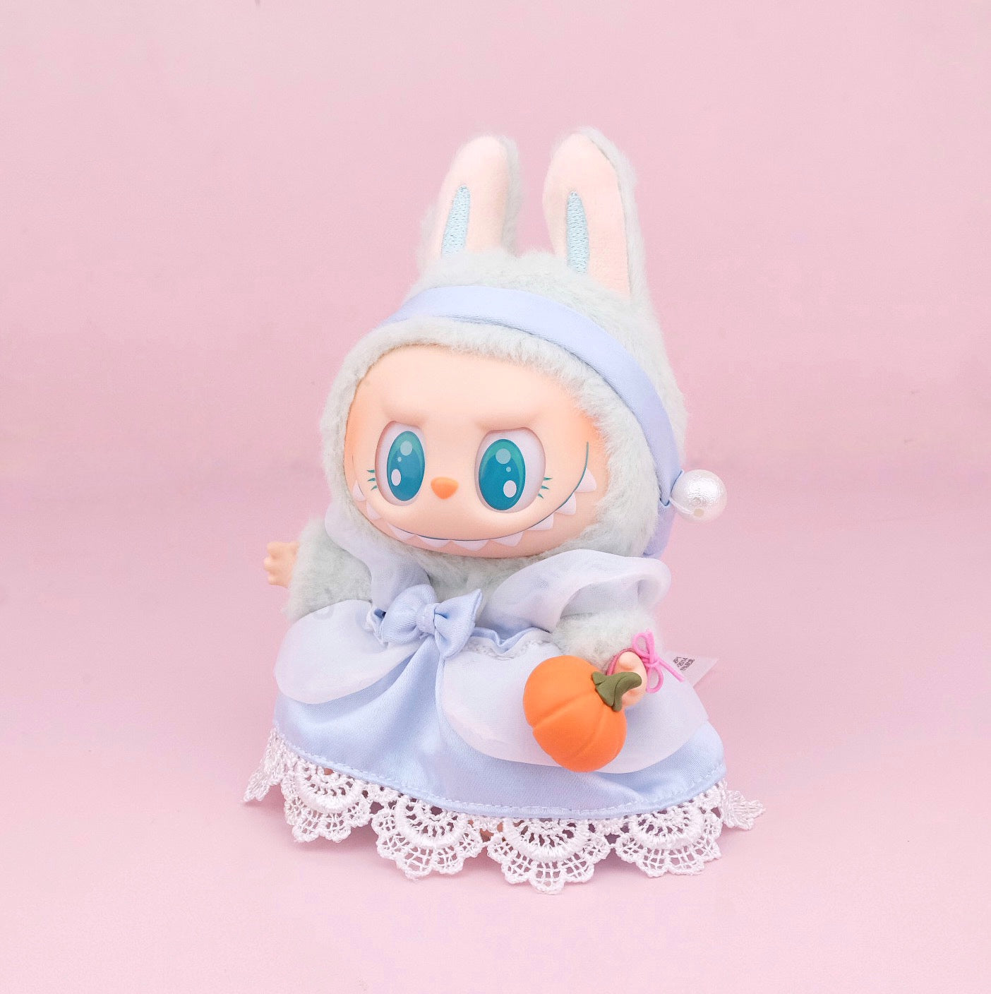 JT Mint Labubu with Cinderella Costume Jasmine Tease JT Mint Labubu with Cinderella Costume Jasmine Tease